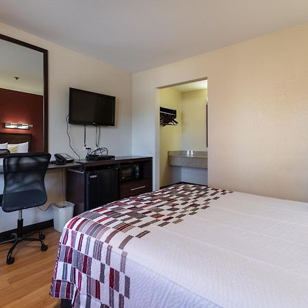 Sacramento Inn & Suites Норт-Хайлендс Экстерьер фото